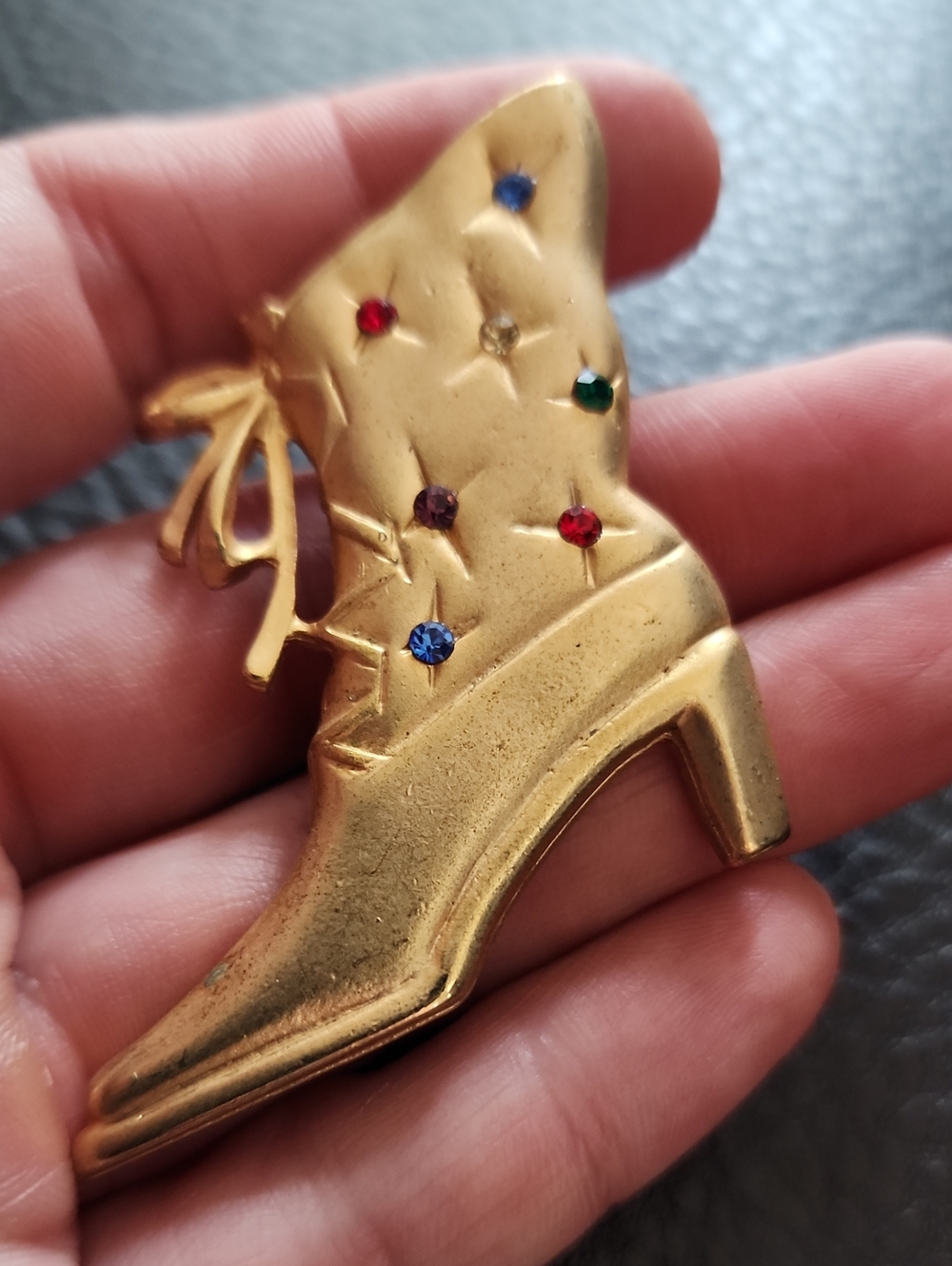 VTG Gold-tone Women's Shoe Brooch with Multicolor Accents